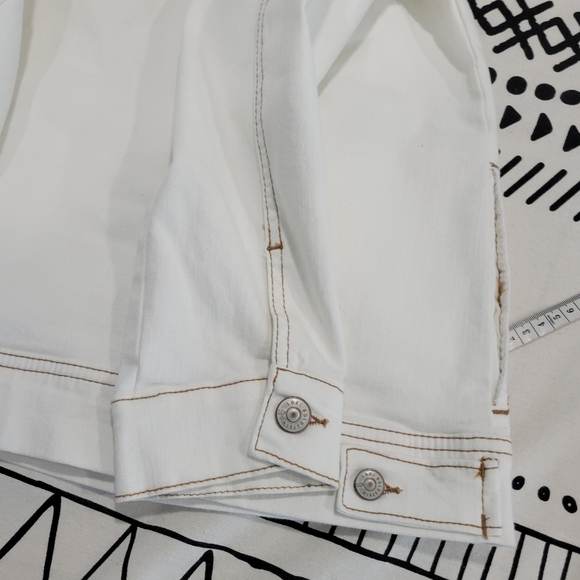 LOGO Lori Goldstein Women' Off White Denim Patchwork Button Front Jacket… - Picture 10 of 14